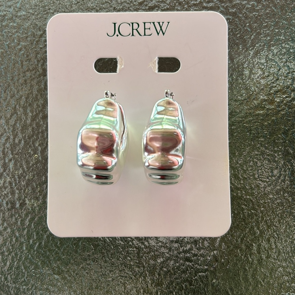 Lightweight sculpted hoop earrings - Picture 6 of 6